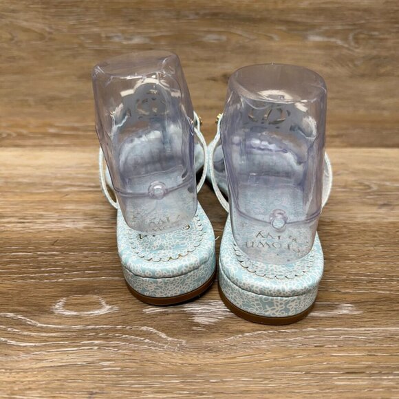 Crown & Ivy Wylie Blue/White Thong Sandals Women's Size 8 - Picture 3 of 6